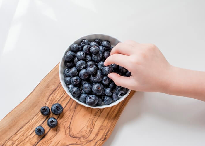 consume-frozen-blueberries
